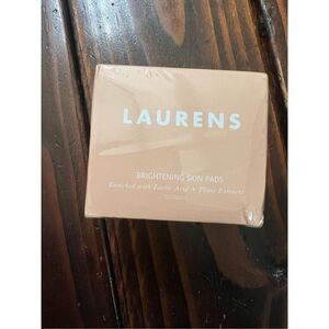 Laurens Brightening Skin Pads 50 Count Lactic Acid + Plant Extracts.